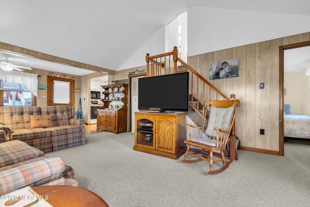 53 E Bay Way, Lavallette, NJ 08735