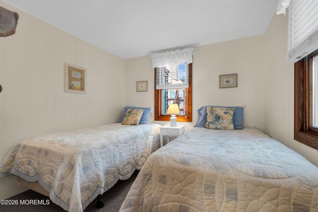 53 E Bay Way, Lavallette, NJ 08735