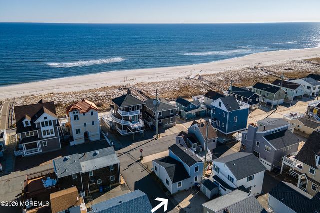 53 E Bay Way, Lavallette, NJ 08735