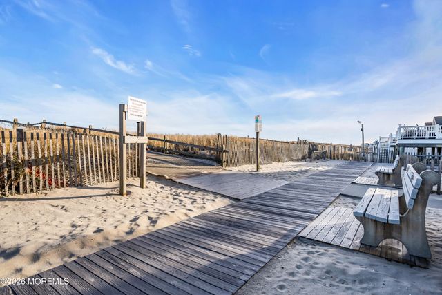 53 E Bay Way, Lavallette, NJ 08735
