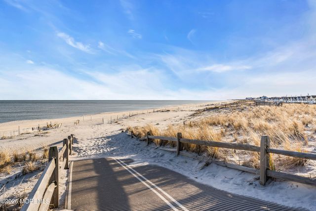 53 E Bay Way, Lavallette, NJ 08735