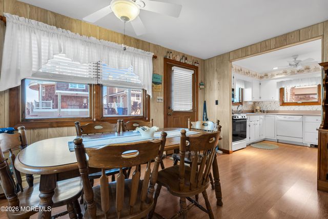 53 E Bay Way, Lavallette, NJ 08735