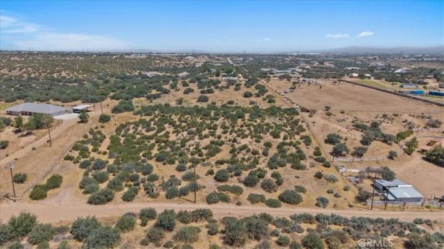 0 Edgehill Rd, Oak Hills, CA 92344