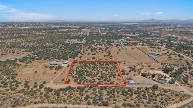 0 Edgehill Rd, Oak Hills, CA 92344
