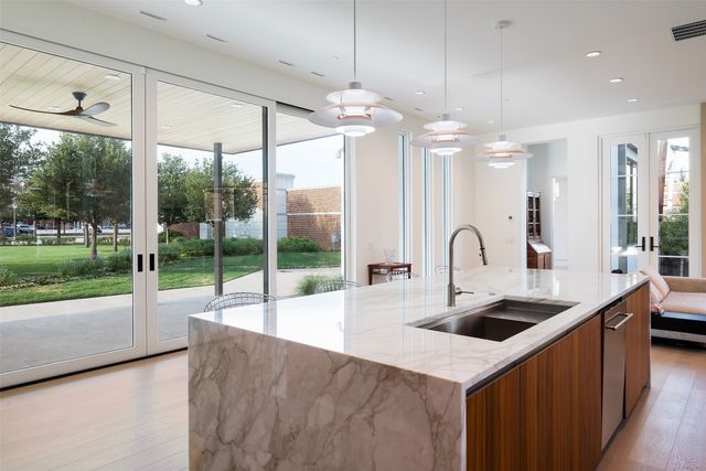 5048 Airline Road, Highland Park, TX 75205