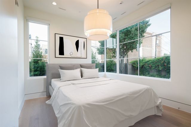 5048 Airline Road, Highland Park, TX 75205