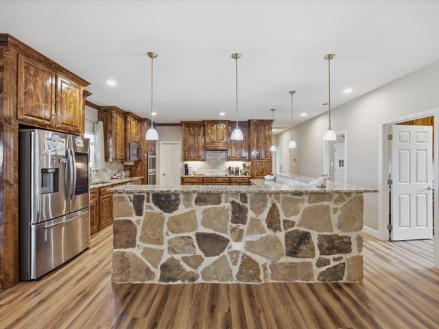 1032 Justin Drive, Springtown, TX 76082