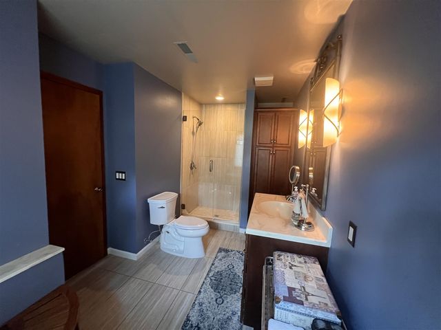 3010 Loon Lake Shores Road, Waterford, MI 48329