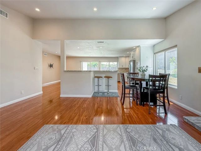 628 San Telmo, Newbury Park, CA 91320