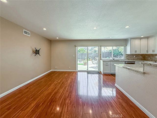 628 San Telmo, Newbury Park, CA 91320