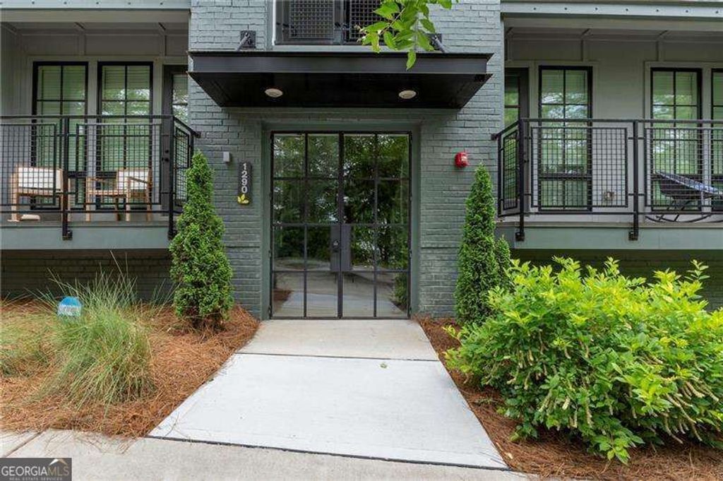 1290 Longreen Terr NW 2, Atlanta, GA 30318 — photo 2