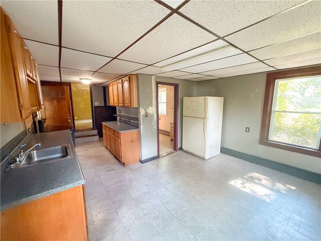29 Congdon Avenue, North Kingstown, RI 02852
