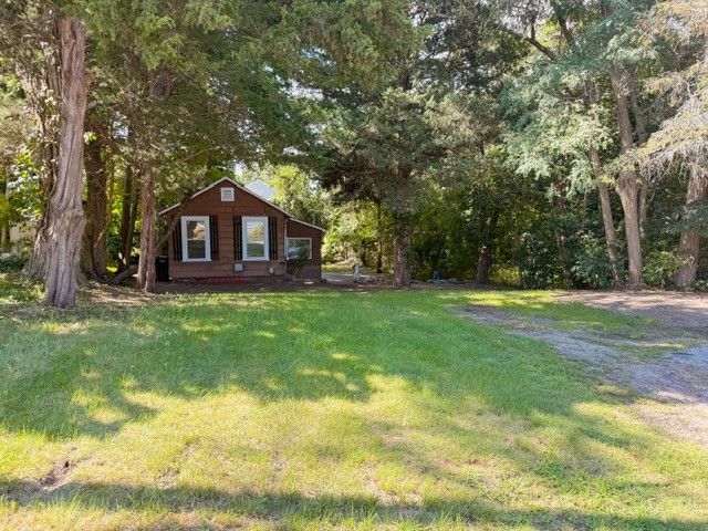 29 Congdon Avenue, North Kingstown, RI 02852