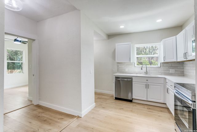 1319 Paso Hondo, San Antonio, TX 78202