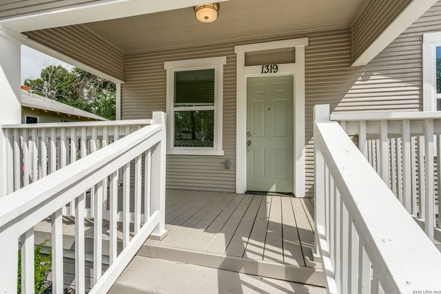 1319 Paso Hondo, San Antonio, TX 78202