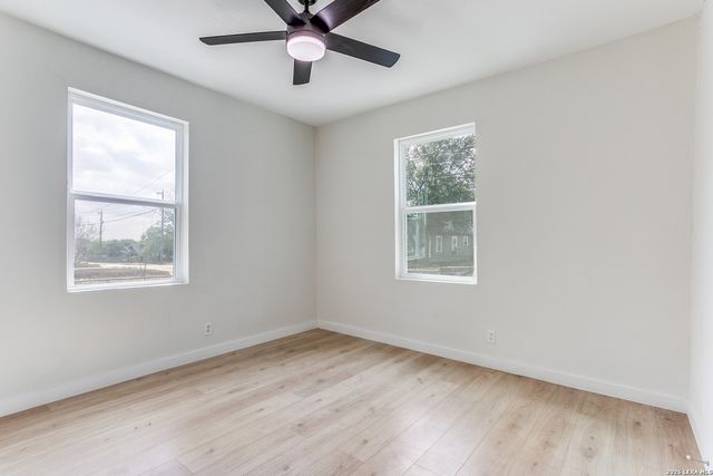 1319 Paso Hondo, San Antonio, TX 78202