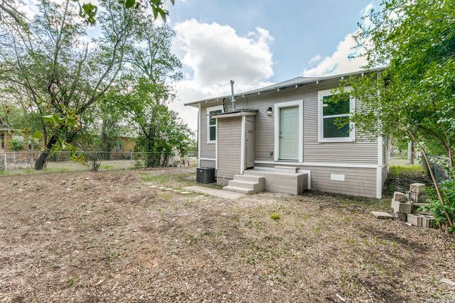 1319 Paso Hondo, San Antonio, TX 78202