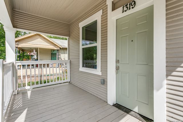 1319 Paso Hondo, San Antonio, TX 78202