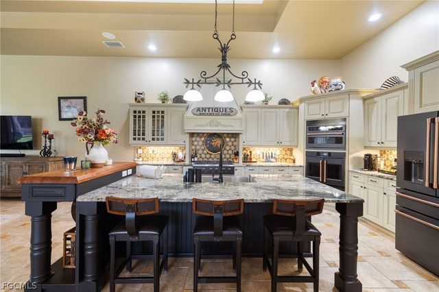 4140 Horse Creek BLVD, Fort Myers, FL 33905