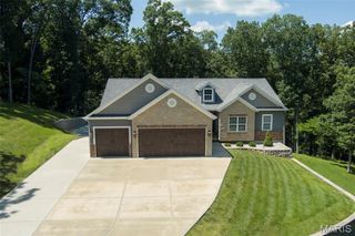 1421 Paradise Valley Drive, High Ridge, MO 63049