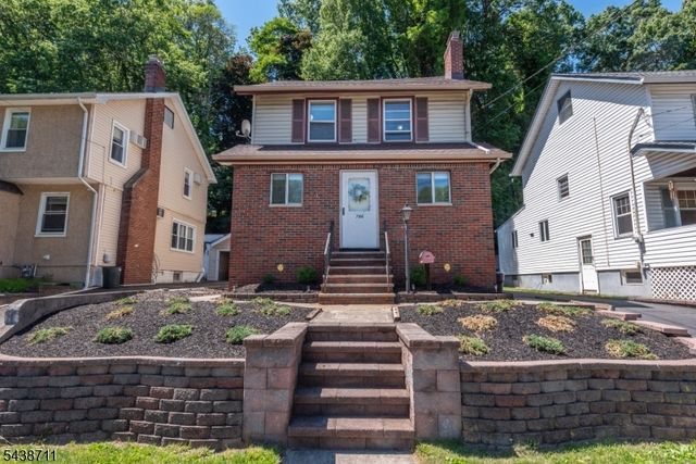 786 Broad St, Bloomfield Twp., NJ 07003