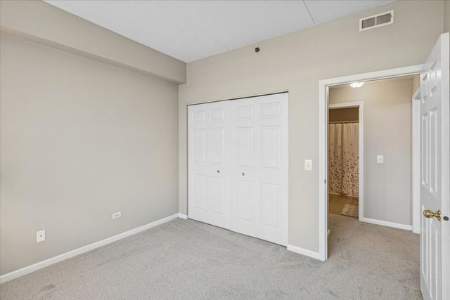 3100 Town Square Drive 308, Rolling Meadows, IL 60008