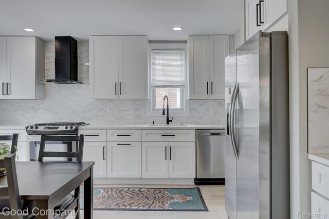 3269 Royal Avenue, Berkley, MI 48072