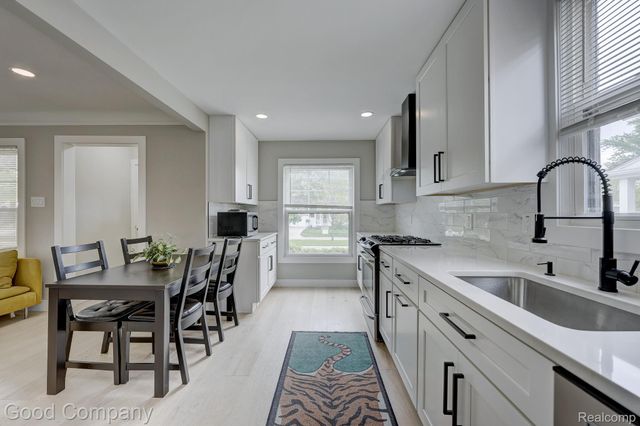 3269 Royal Avenue, Berkley, MI 48072