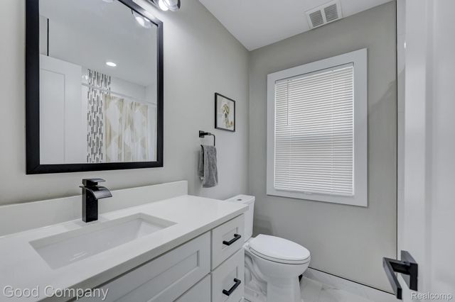 3269 Royal Avenue, Berkley, MI 48072