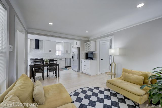 3269 Royal Avenue, Berkley, MI 48072