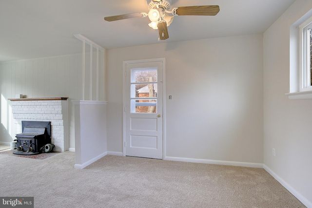 9202 SURRATTS MANOR DR, Clinton, MD 20735