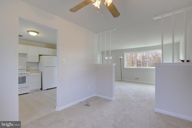 9202 SURRATTS MANOR DR, Clinton, MD 20735