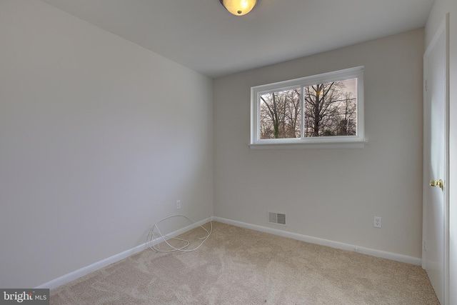 9202 SURRATTS MANOR DR, Clinton, MD 20735