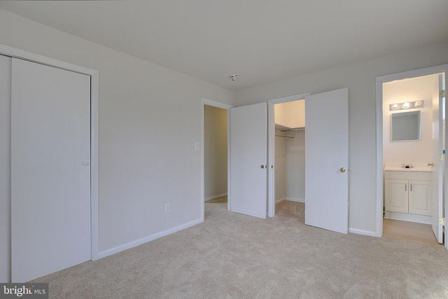 9202 SURRATTS MANOR DR, Clinton, MD 20735