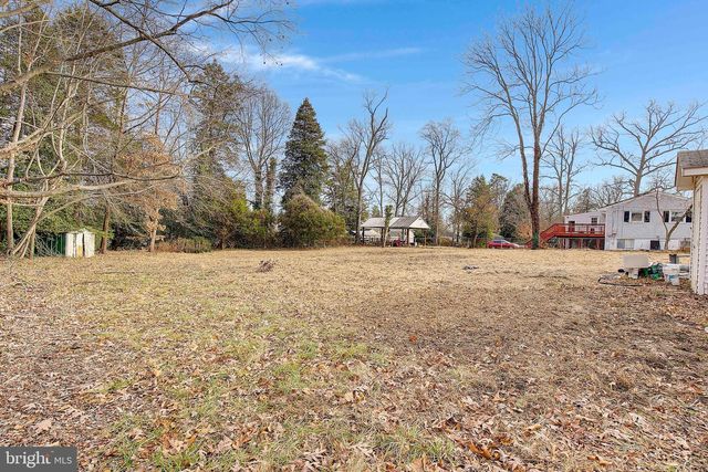 9202 SURRATTS MANOR DR, Clinton, MD 20735