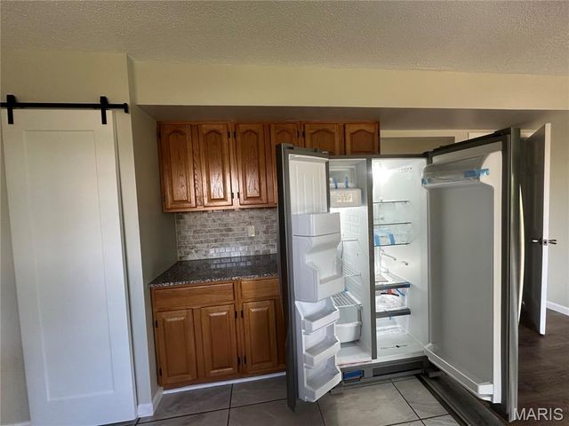 729 N Yosemite Court, St Peters, MO 63376