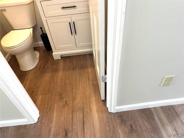 729 N Yosemite Court, St Peters, MO 63376