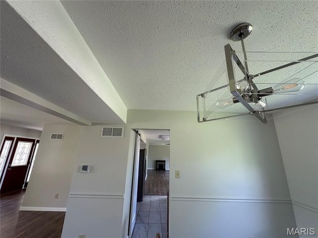 729 N Yosemite Court, St Peters, MO 63376