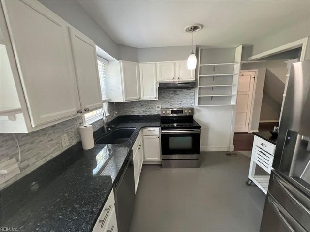 9535 Sherwood PL, Norfolk, VA 23503