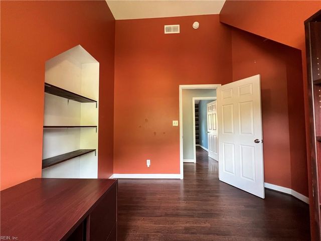 9535 Sherwood PL, Norfolk, VA 23503