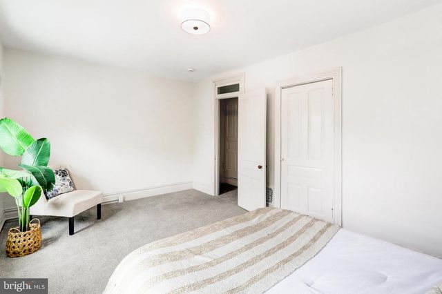 225 N COLLEGE ST, Carlisle, PA 17013
