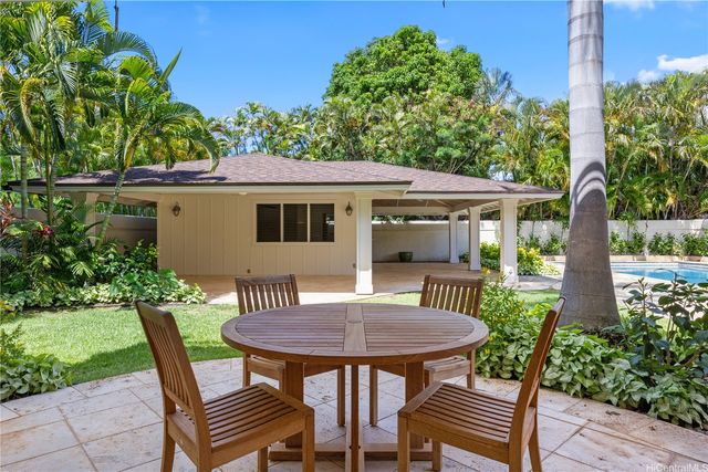 950 Kealaolu Avenue, Honolulu, HI 96816