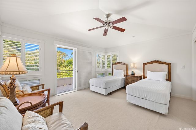 950 Kealaolu Avenue, Honolulu, HI 96816