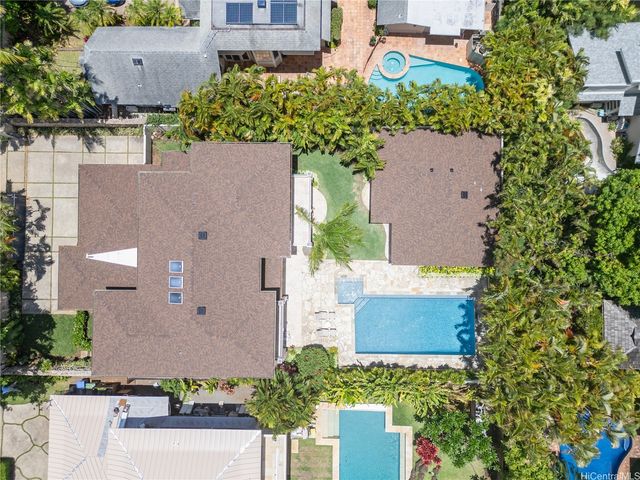 950 Kealaolu Avenue, Honolulu, HI 96816