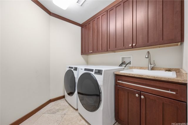 950 Kealaolu Avenue, Honolulu, HI 96816