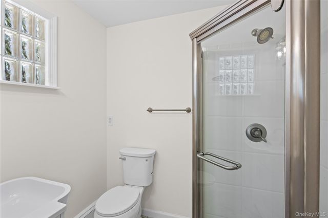 9 Phoenix Road, Rocky Point, NY 11778