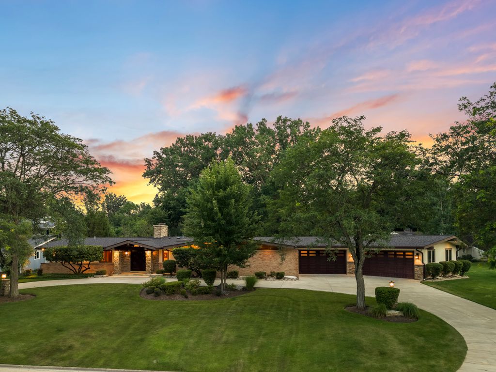 13 Yorkshire Drive, Lincolnshire, IL 60069 — exterior