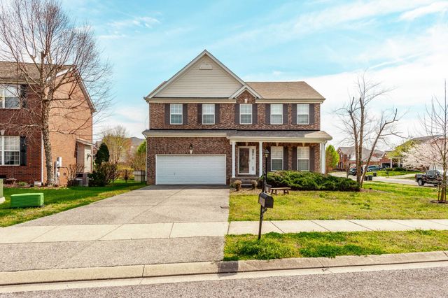 133 Cabin Branch Circle, Hendersonville, TN 37075