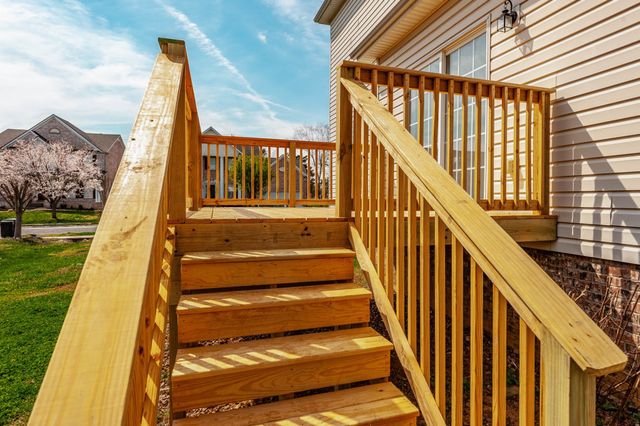 133 Cabin Branch Circle, Hendersonville, TN 37075