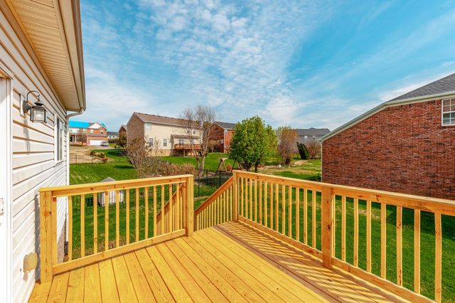 133 Cabin Branch Circle, Hendersonville, TN 37075